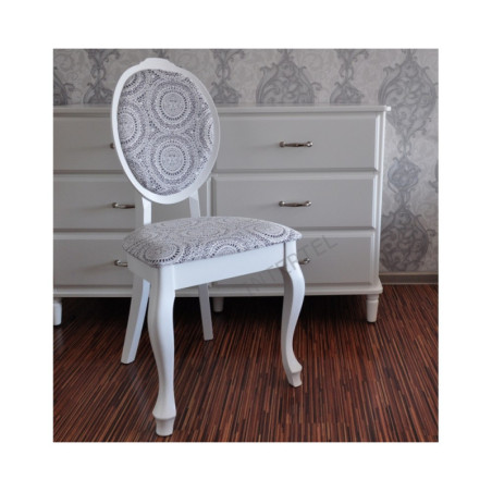 Eleganckie krzesło białe SONIA w stylu ludwikowskim